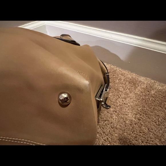 Tod's Convertible D-Styling Bauletto Bag Leather Medium - Picture 9 of 13